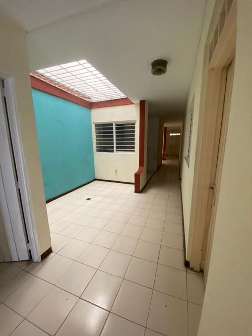 Casa de 5 alcobas en venta en Troncal, Cali, 250 m² · foto 17 de 21