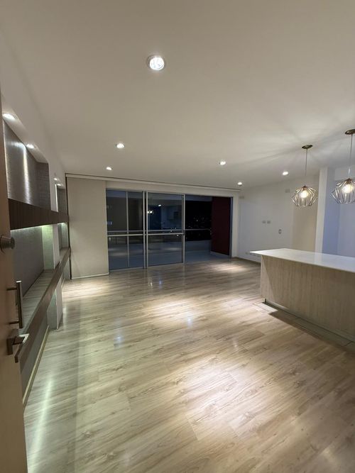 Apartamento de 3 alcobas en arriendo en Loma Del Escobero, Envigado, 100 m² · foto 13 de 18