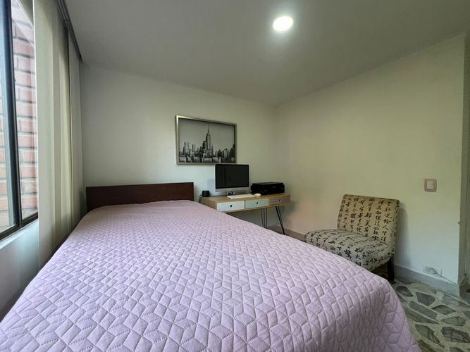 Apartamento de 4 alcobas en venta en El Poblado, Medellín, 90 m² · foto 11 de 15