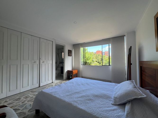 Apartamento de 4 alcobas en venta en El Poblado, Medellín, 90 m² · foto 8 de 15