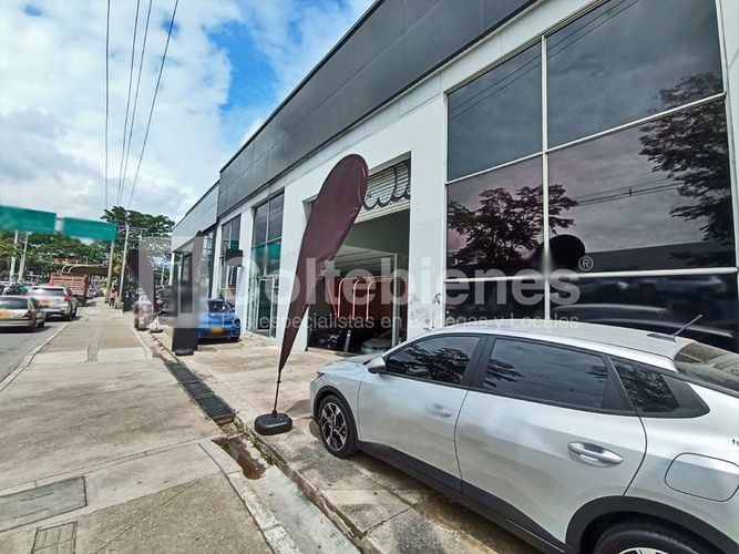 Local en venta en El Poblado, Medellín, 1269 m² · foto 16 de 16