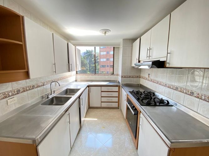 Apartamento de 4 alcobas en arriendo en La Florida, Medellín, 260 m² · foto 3 de 18