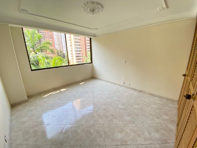 Apartamento de 4 alcobas en arriendo en La Florida, Medellín, 260 m² · foto 9 de 18