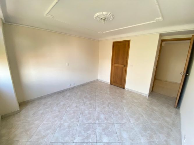 Apartamento de 4 alcobas en arriendo en La Florida, Medellín, 260 m² · foto 10 de 18