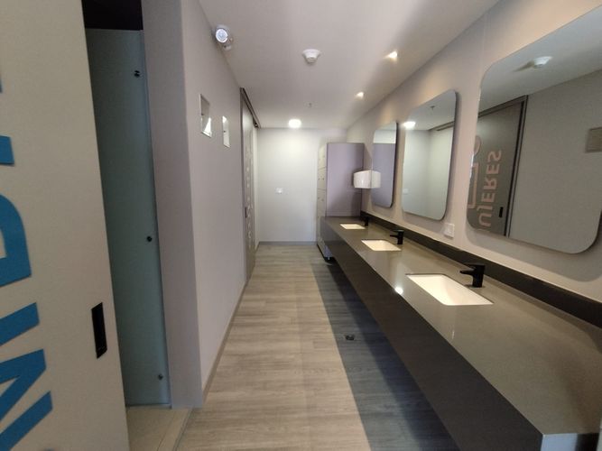 Oficina en arriendo en El Poblado, Medellín, 207 m² · foto 9 de 20