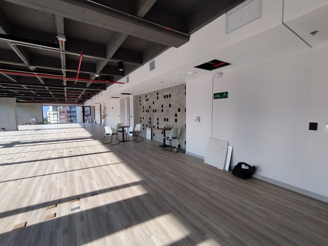Oficina en arriendo en El Poblado, Medellín, 207 m² · foto 20 de 20