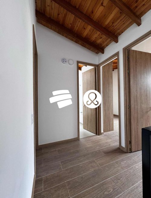 Casa de 3 alcobas en venta en La Ceja, 164 m² · foto 2 de 18