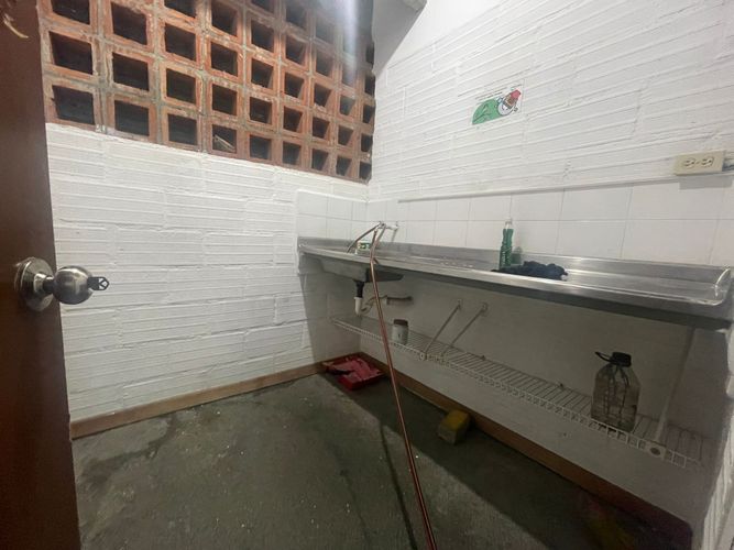 Bodega en arriendo en Mesa, Envigado, 300 m² · foto 13 de 20