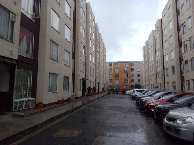 Apartamento de 3 alcobas en venta en Verbenal San Antonio, Bogotá, 46 m² · foto 2 de 24
