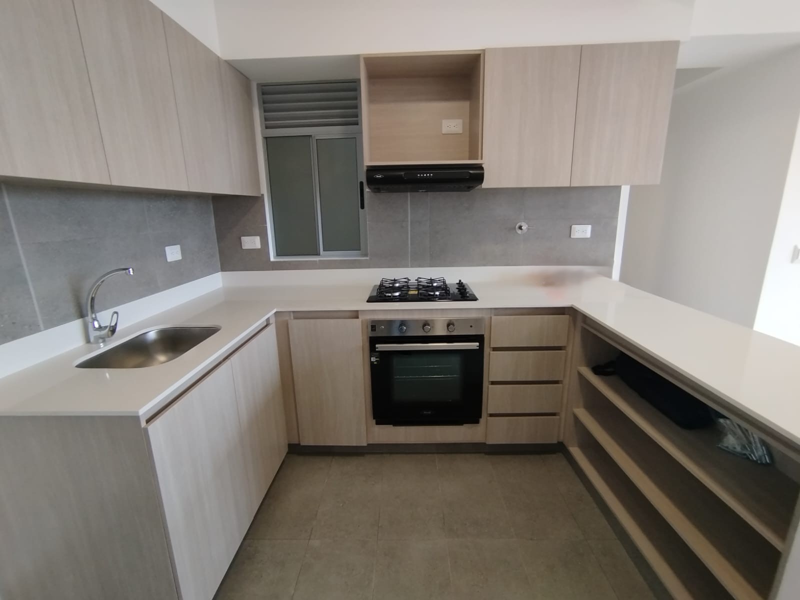 Apartamento en arriendo en Centro, Rionegro · foto 2 de 15