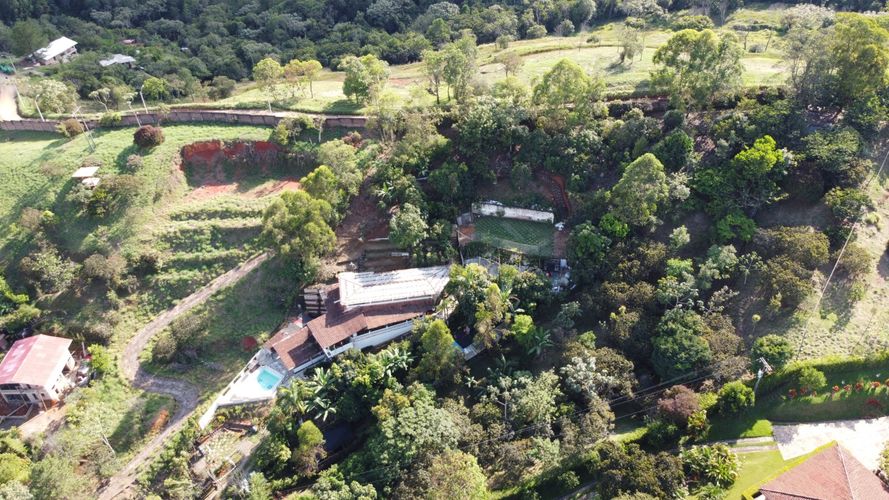 Casa de 6 alcobas en venta en San Vicente, Jamundí, 500 m² · foto 2 de 24