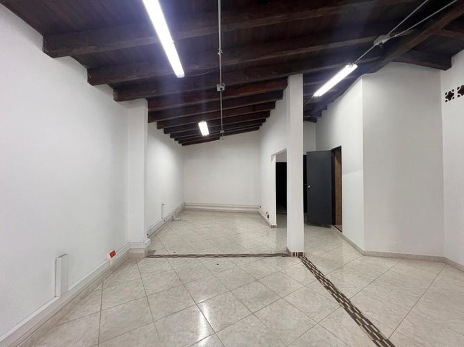 Bodega en arriendo en Monteazul, Sabaneta, 1350 m² · foto 8 de 20