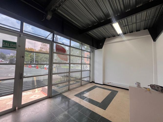Bodega en arriendo en Monteazul, Sabaneta, 1350 m² · foto 11 de 20