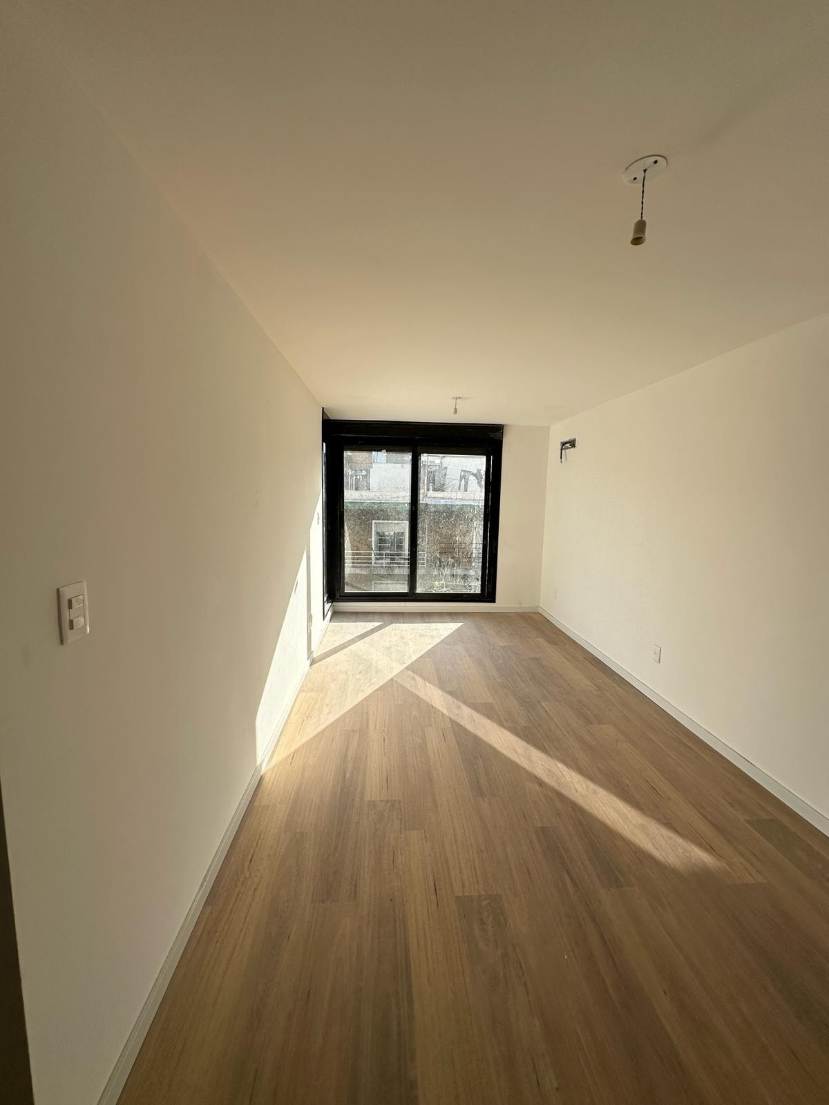 Monoambiente en Venta con Renta – Piso 7 con Balcón al Frente