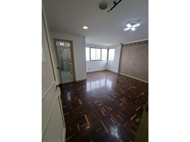 Apartaestudio en venta en Villa Nueva, Medellín, 236 m² · foto 9 de 19