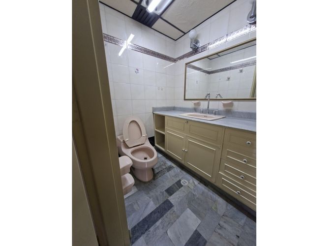 Apartaestudio en venta en Villa Nueva, Medellín, 236 m² · foto 14 de 19