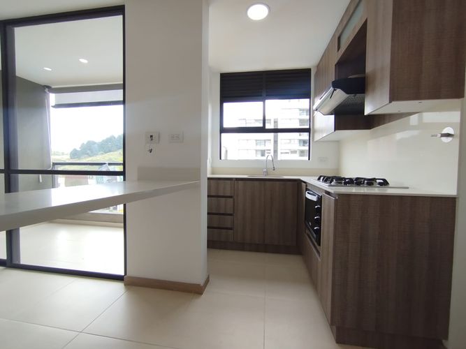 Apartamento de 2 alcobas en arriendo en El Porvenir, Rionegro, 65 m² · foto 2 de 13