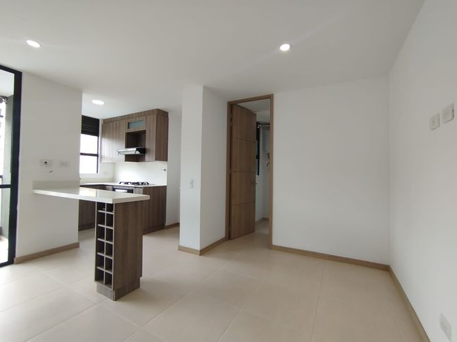 Apartamento de 2 alcobas en arriendo en El Porvenir, Rionegro, 65 m² · foto 3 de 13
