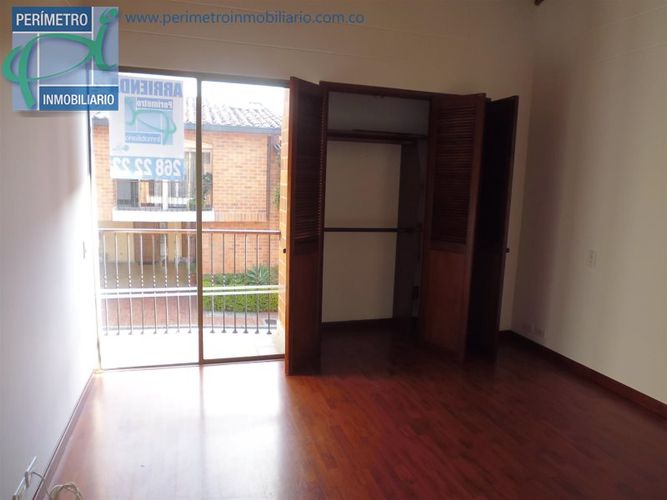 Casa de 3 alcobas en venta en El Tesoro, Medellín, 197 m² · foto 9 de 14