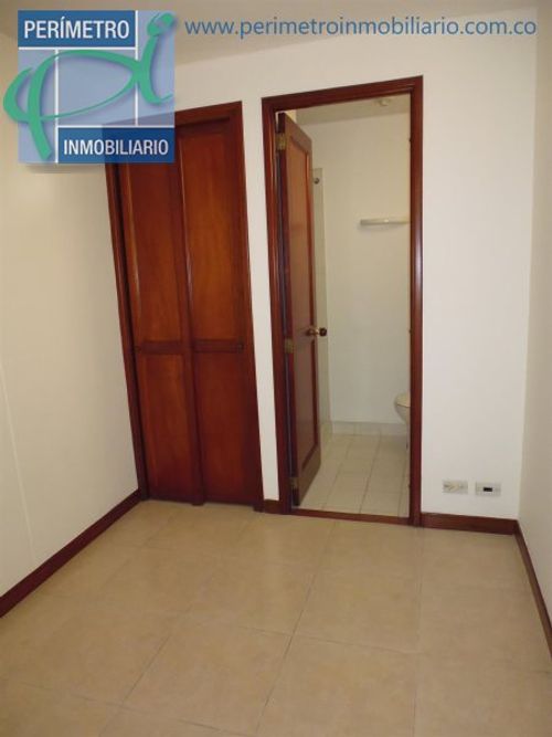 Casa de 3 alcobas en venta en El Tesoro, Medellín, 197 m² · foto 13 de 14