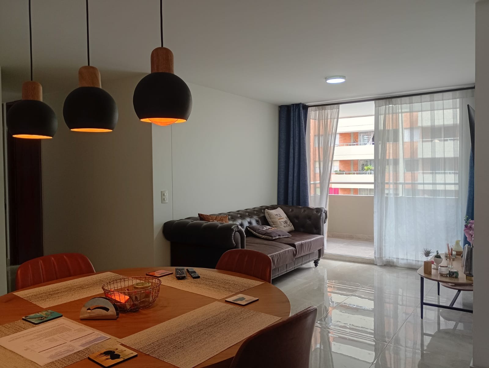 Apartamento en arriendo en Laureles, Medellín · foto 2 de 17