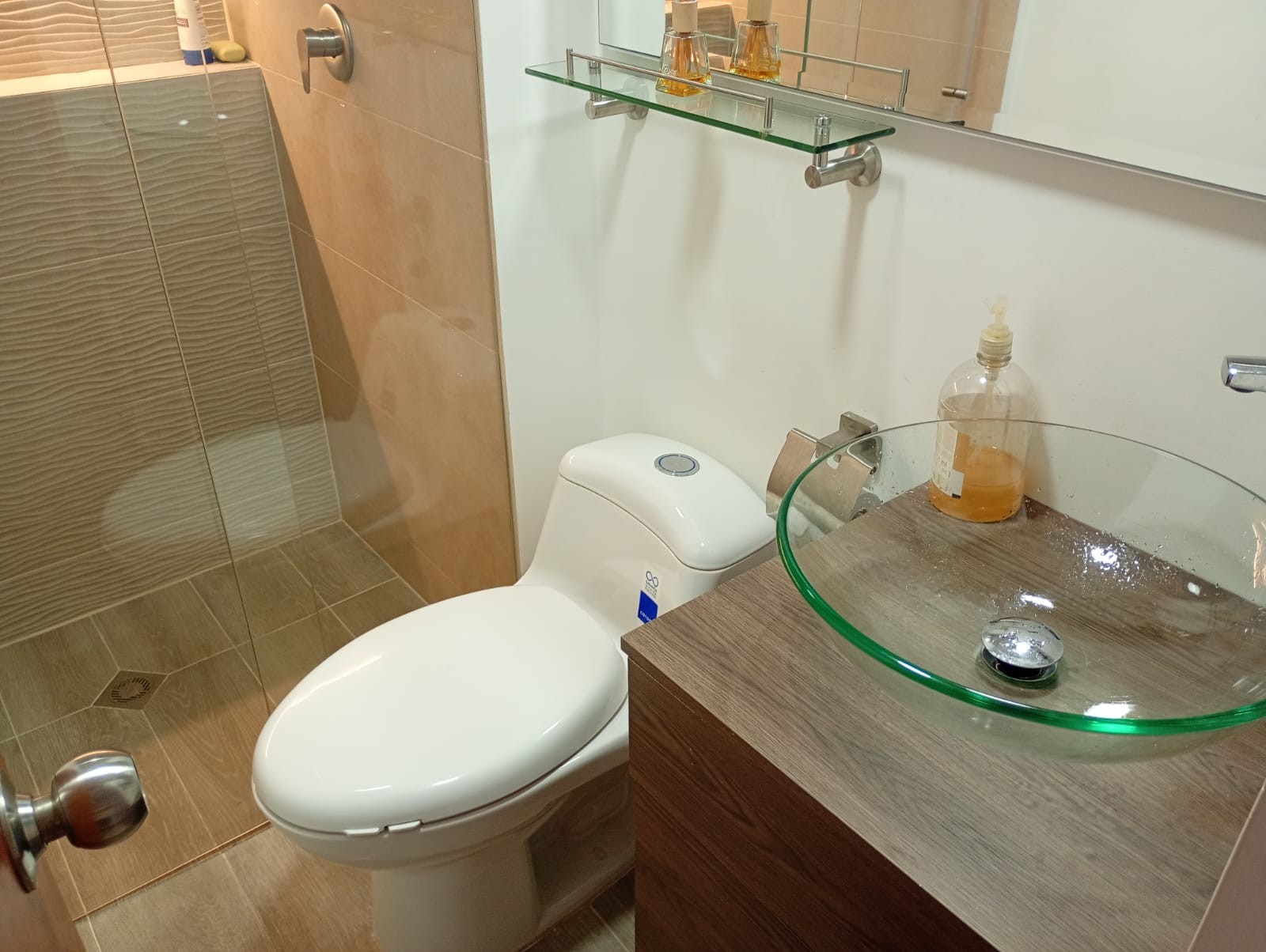 Apartamento en arriendo en Laureles, Medellín · foto 16 de 17