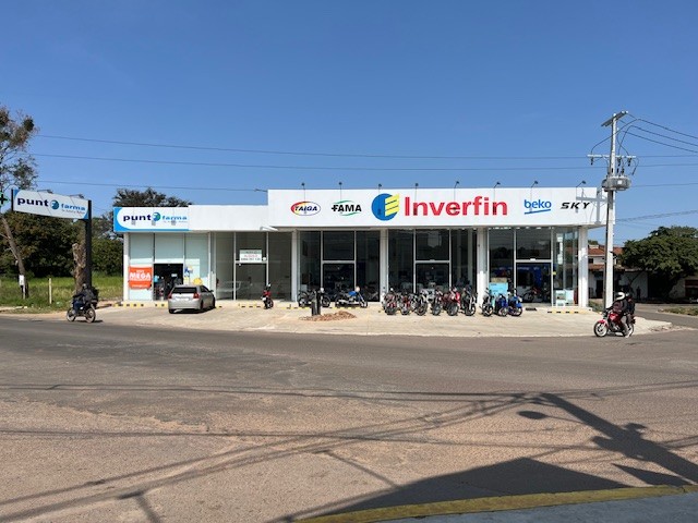 Exclusivo Salón Comercial en Alquiler: Potencial Ilimitado para su Negocio