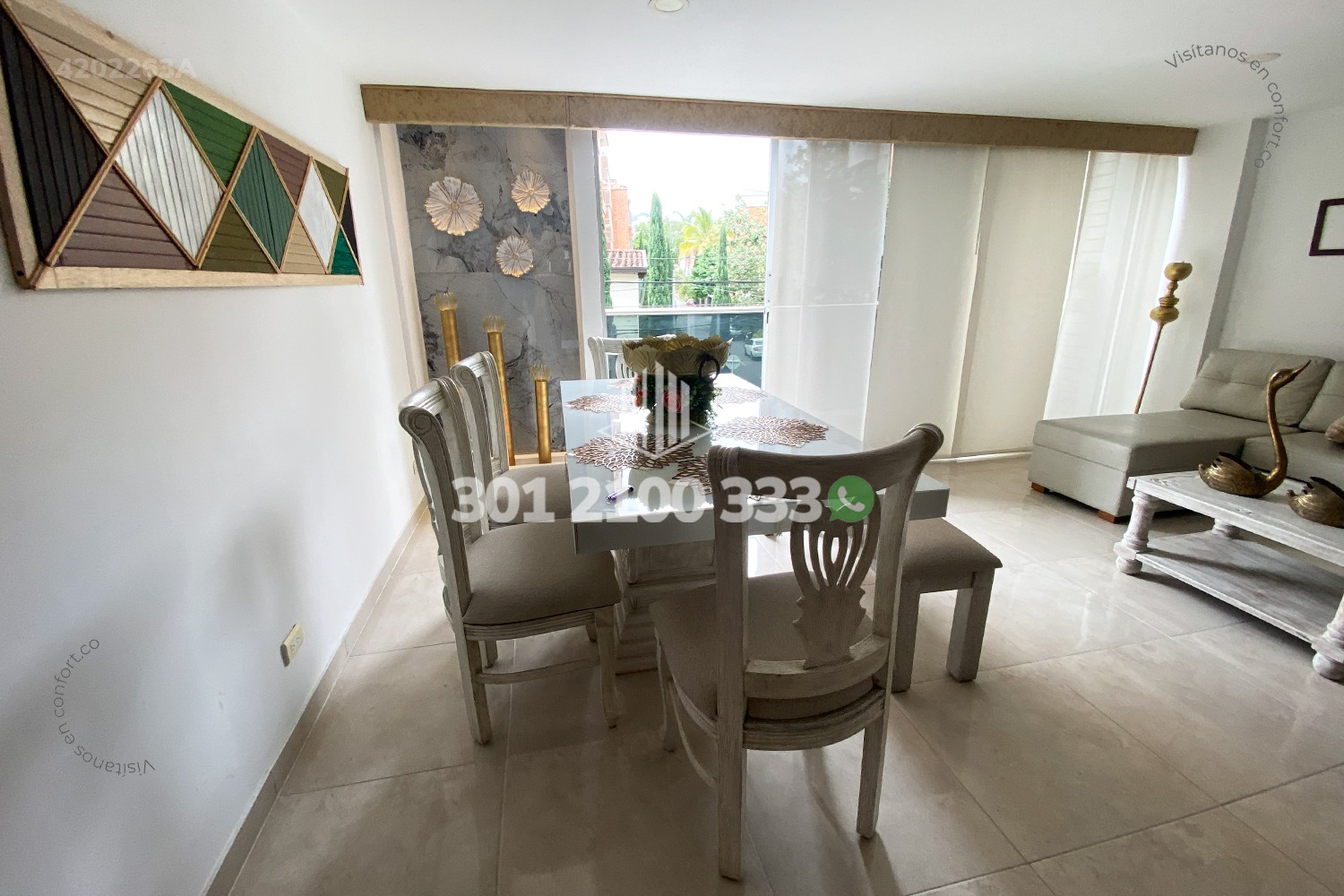 Apartamento en arriendo en Laureles, Medellín · foto 3 de 24