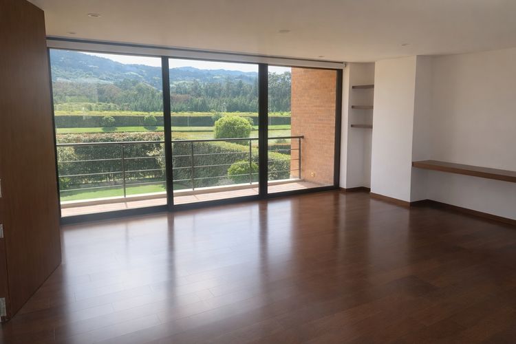 Casa de 3 alcobas en arriendo en Hacienda Fontanar, Chía, 400 m² · foto 4 de 11