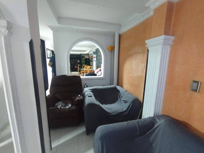 Casa de 6 alcobas en venta en Estoraques I Y Ii, Bucaramanga, 180 m² · foto 6 de 24