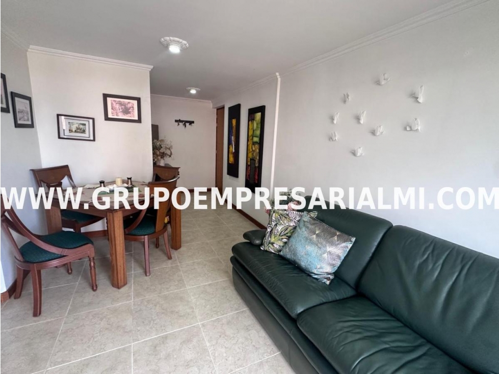 Apartamento en venta en El Poblado, Medellín 2