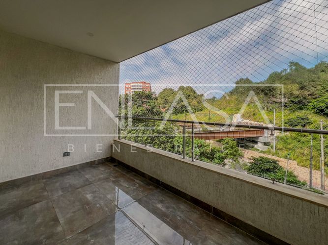 Apartamento de 3 alcobas en venta en Cristales, Cali, 116 m² · foto 10 de 24
