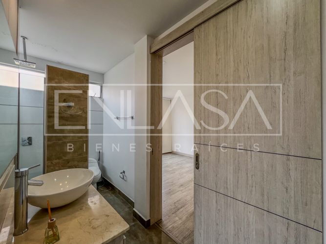Apartamento de 3 alcobas en venta en Cristales, Cali, 116 m² · foto 18 de 24