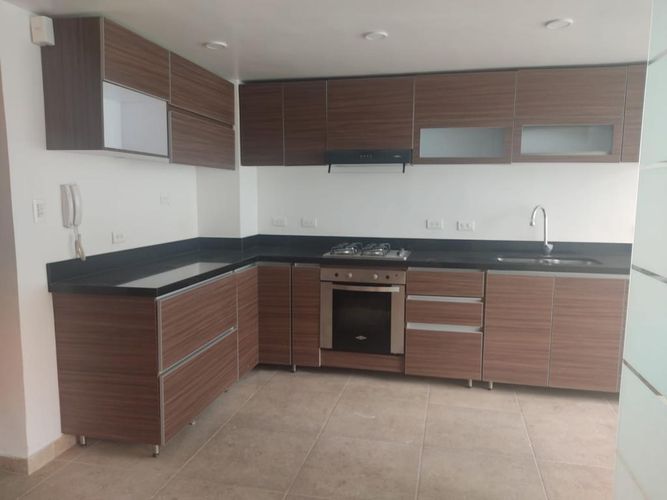 Apartamento en venta en Santa Barbara Central, Bogotá · foto 4 de 24