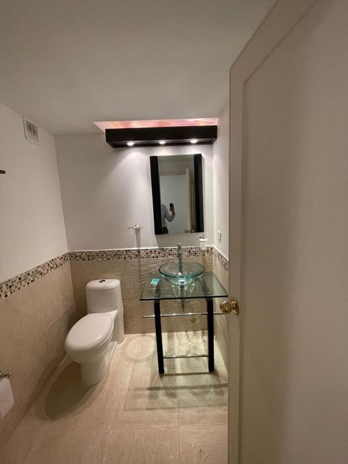 Apartamento en venta en Santa Barbara Central, Bogotá · foto 8 de 24