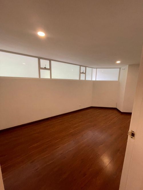 Apartamento en venta en Santa Barbara Central, Bogotá · foto 11 de 24