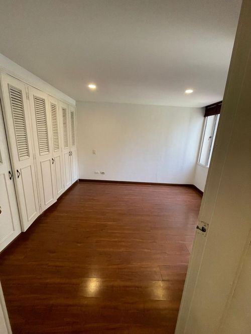 Apartamento en venta en Santa Barbara Central, Bogotá · foto 14 de 24