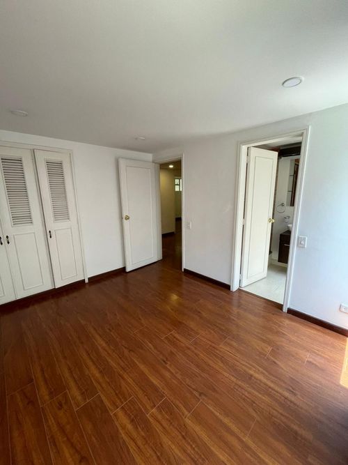 Apartamento en venta en Santa Barbara Central, Bogotá · foto 18 de 24