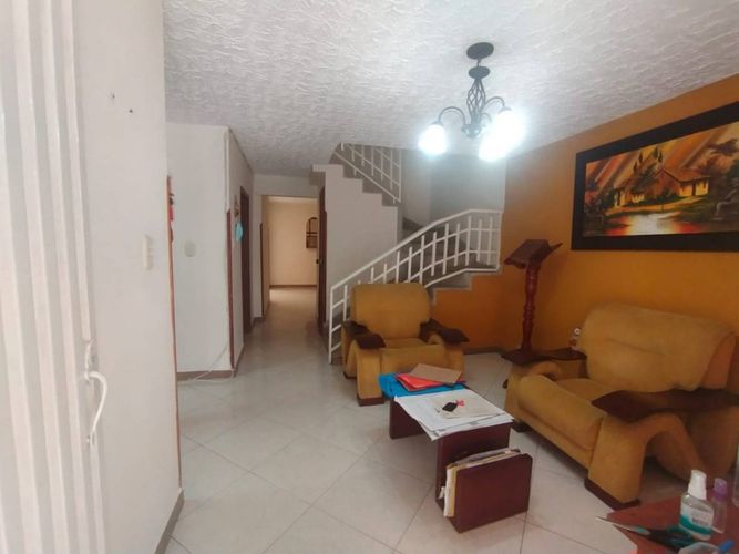 Casa de 6 alcobas en venta en Urbanizacion Diamante Ii Etapa, Bucaramanga, 190 m² · foto 5 de 24