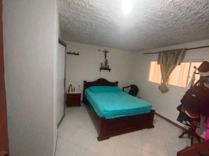 Casa de 6 alcobas en venta en Urbanizacion Diamante Ii Etapa, Bucaramanga, 190 m² · foto 13 de 24
