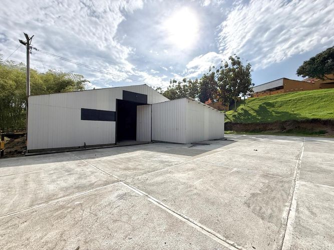 Bodega en arriendo en Cerritos, Pereira, 600 m² · foto 3 de 11