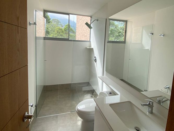 Apartamento de 3 alcobas en venta en Los Balsos, Medellín, 320 m² · foto 13 de 24