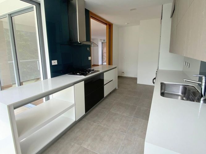 Apartamento de 3 alcobas en venta en Los Balsos, Medellín, 320 m² · foto 17 de 24
