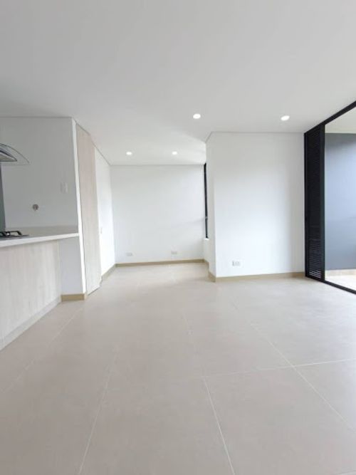 Apartamento de 2 alcobas en arriendo en Camino Verde, Envigado, 82 m² · foto 5 de 18