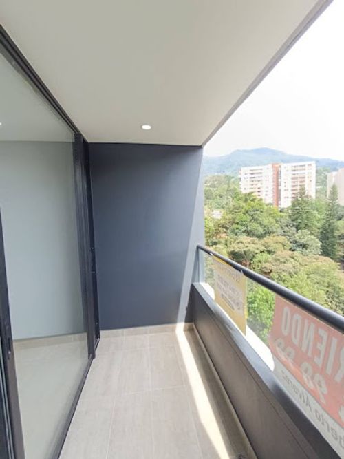 Apartamento de 2 alcobas en arriendo en Camino Verde, Envigado, 82 m² · foto 7 de 18