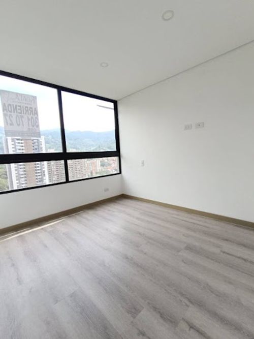 Apartamento de 2 alcobas en arriendo en Camino Verde, Envigado, 82 m² · foto 13 de 18