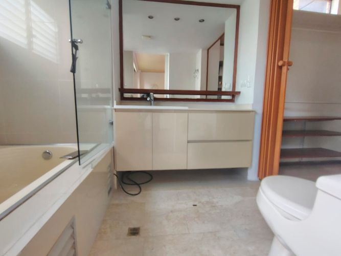 Apartamento de 3 alcobas en arriendo en El Poblado, Medellín, 144 m² · foto 13 de 14