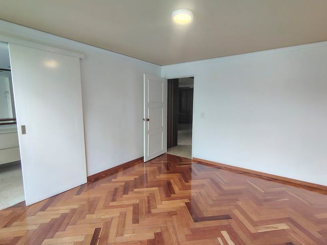 Apartamento de 3 alcobas en arriendo en El Poblado, Medellín, 144 m² · foto 10 de 14