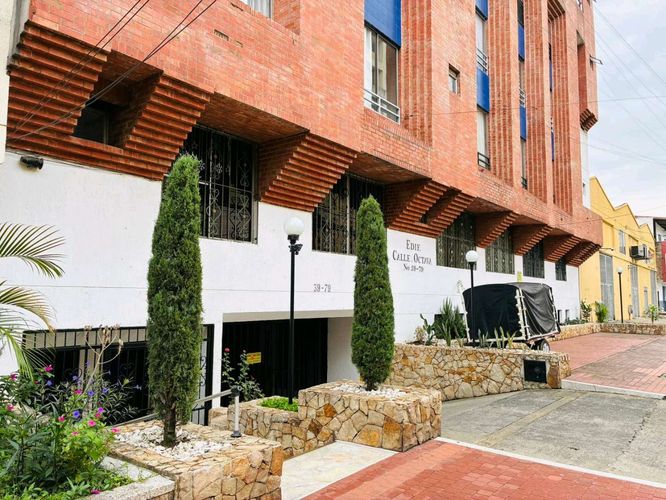 Apartamento de 4 alcobas en venta en Los Cambulos, Cali, 89 m² · foto 7 de 8