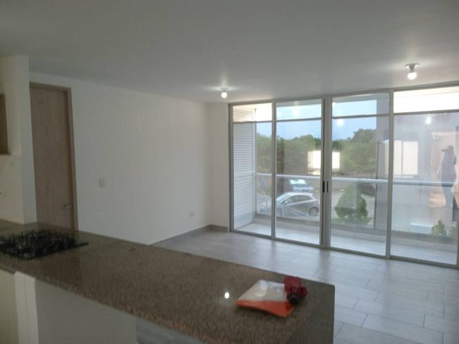 Apartamento de 2 alcobas en arriendo en Fredonia, Cartagena, 58 m² · foto 2 de 14